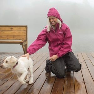 NWOT Frogg Toggs Women’s Set. Small